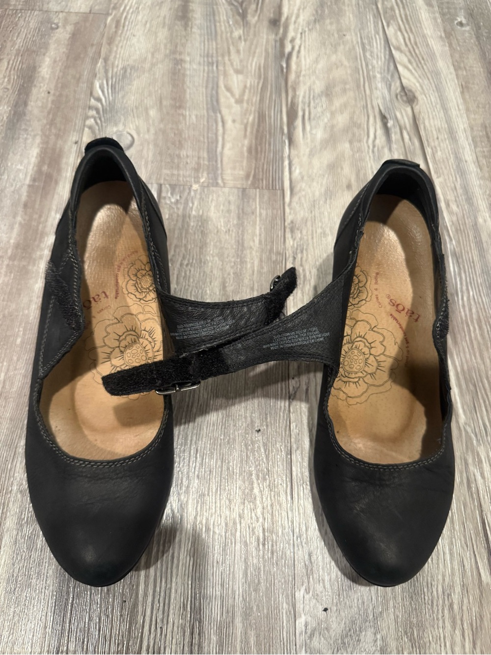 Taos Footwear Black Mary Jane Block Heel Shoes - Picture 7 of 7